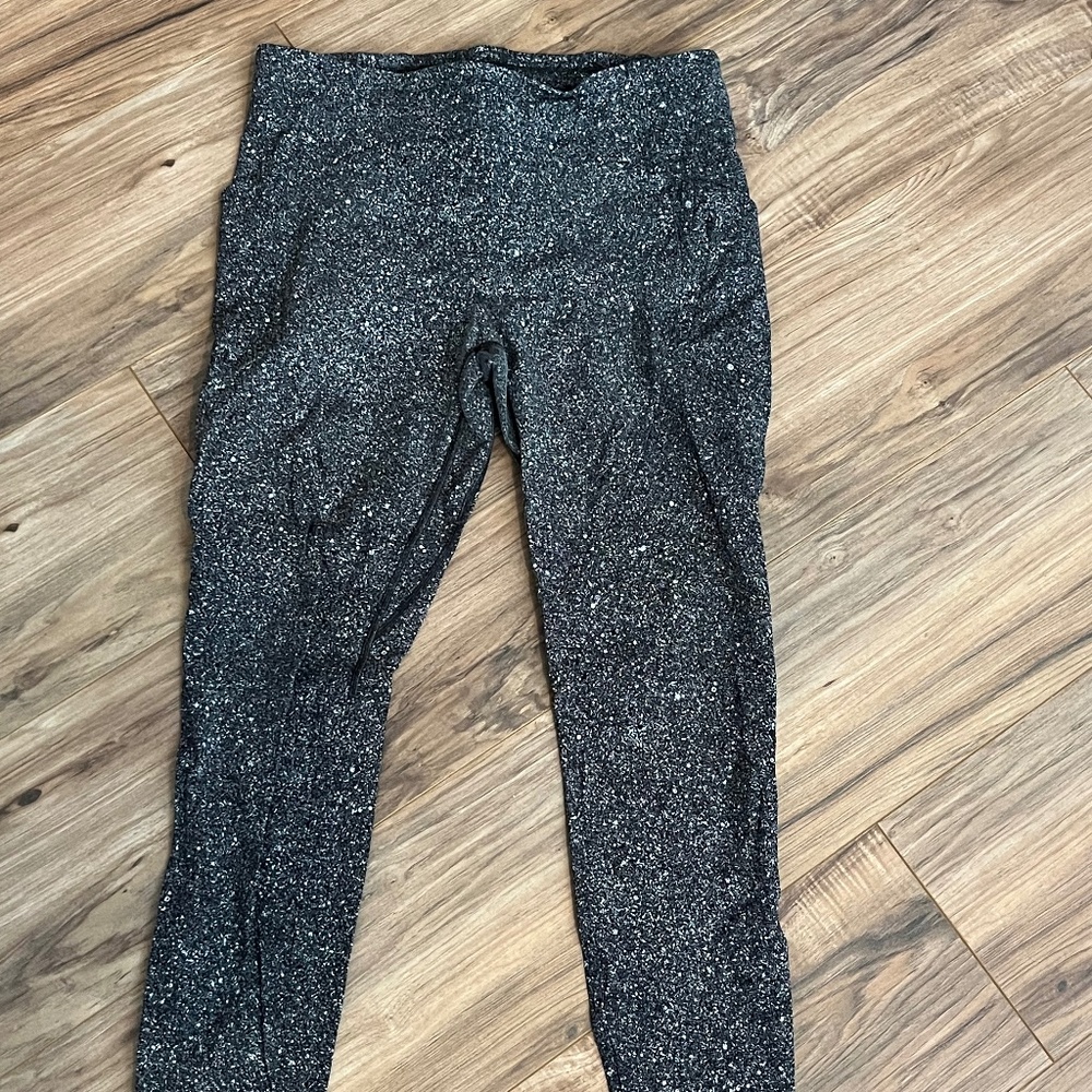 Lululemon Wunder Train High-Rise Tight with Pockets 28"